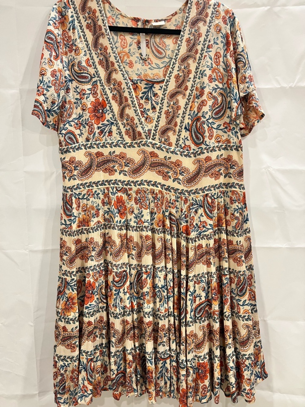 BILA Women Dress Medium Tiered Short Sleeve Boho Floral Paisley Flowy Relaxed